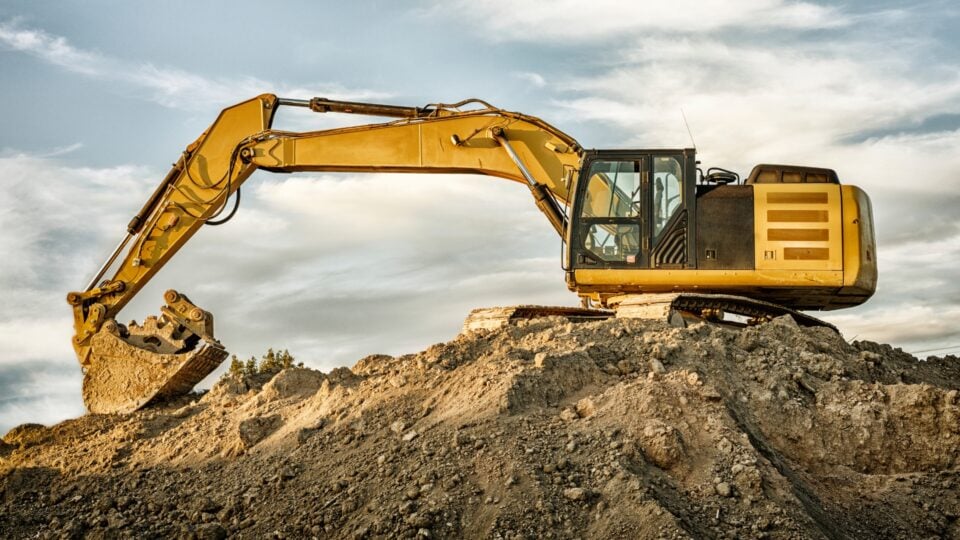 Heavy equipment location tracking